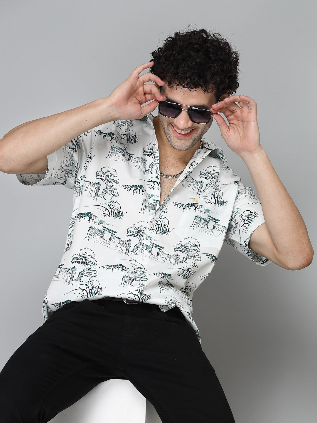 Valbone Men's Abstract Printed Giza Cotton Casual Shirt