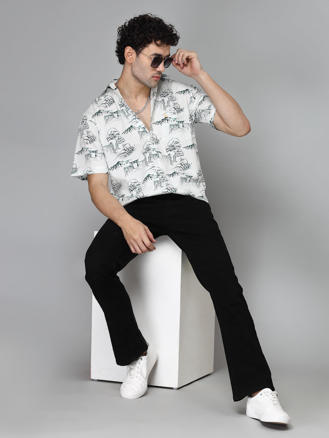 Valbone Men's Abstract Printed Giza Cotton Casual Shirt
