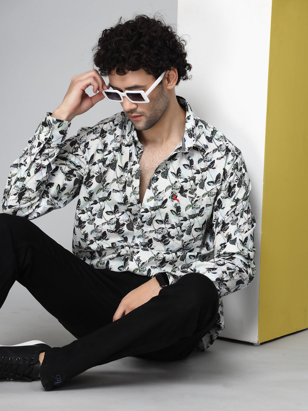 Valbone Men's Abstract Printed Giza Cotton Casual Shirt