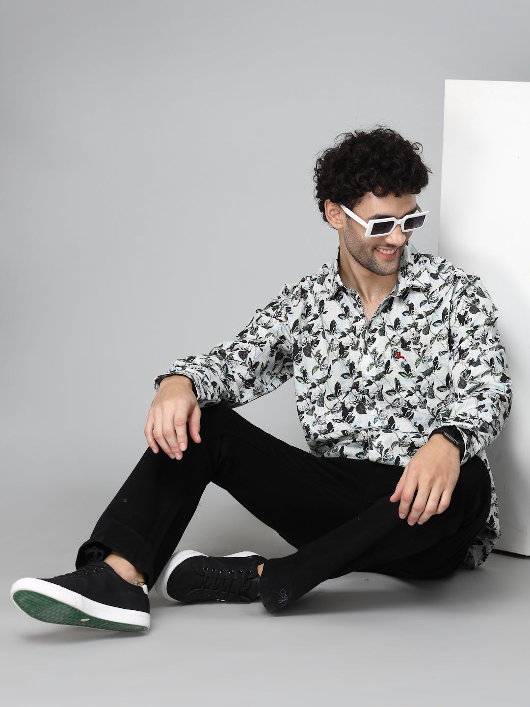 Valbone Men's Abstract Printed Giza Cotton Casual Shirt