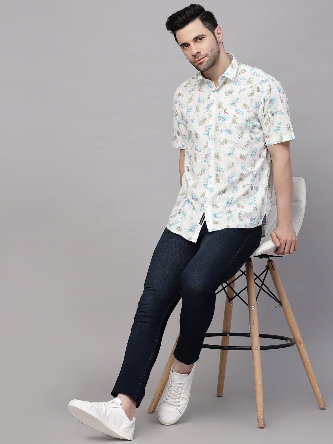 Valbone Men’s White & Blue Digital Leaves Printed Regular Fit Casual Shirt Half Sleeves