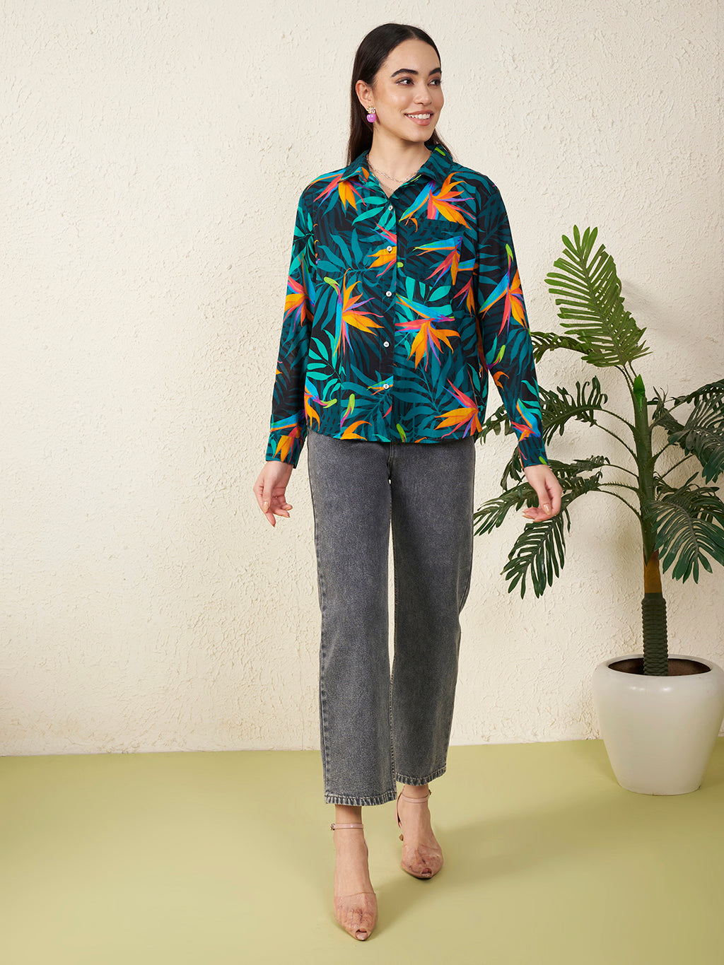 Womens Tropical Paradise Print Shirt