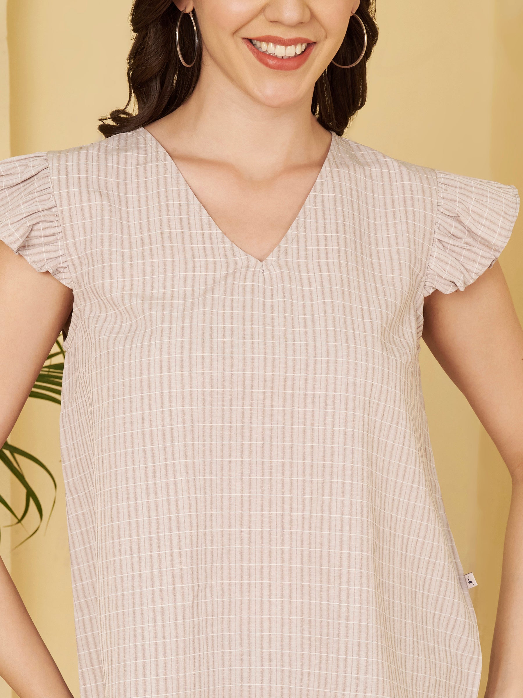 Women's Checked Ruffle Sleeve V-Neck Top