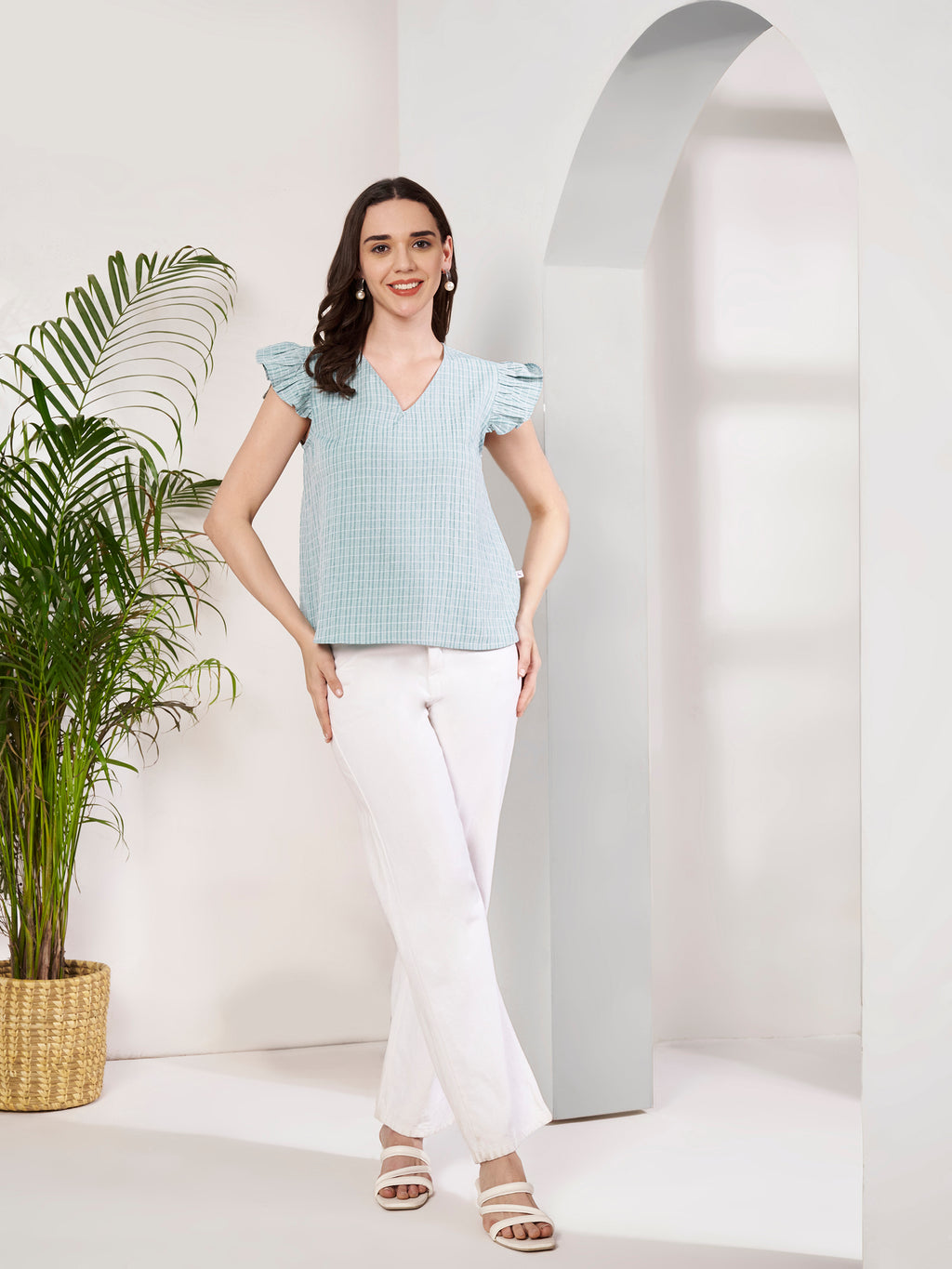 Women's Textured Ruffle Sleeve V-Neck Top