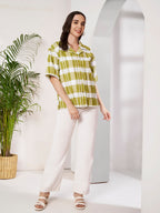 Women's Checkered Textured Button-Down Shirt