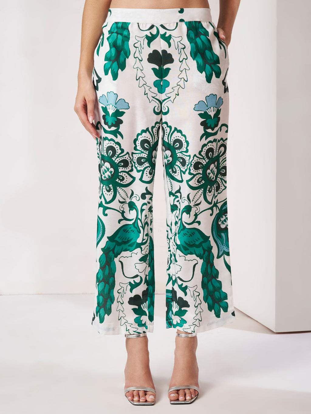 Women's White & Green Ornamental Print Shirt & Straight-Fit Pants Co-Ord Set
