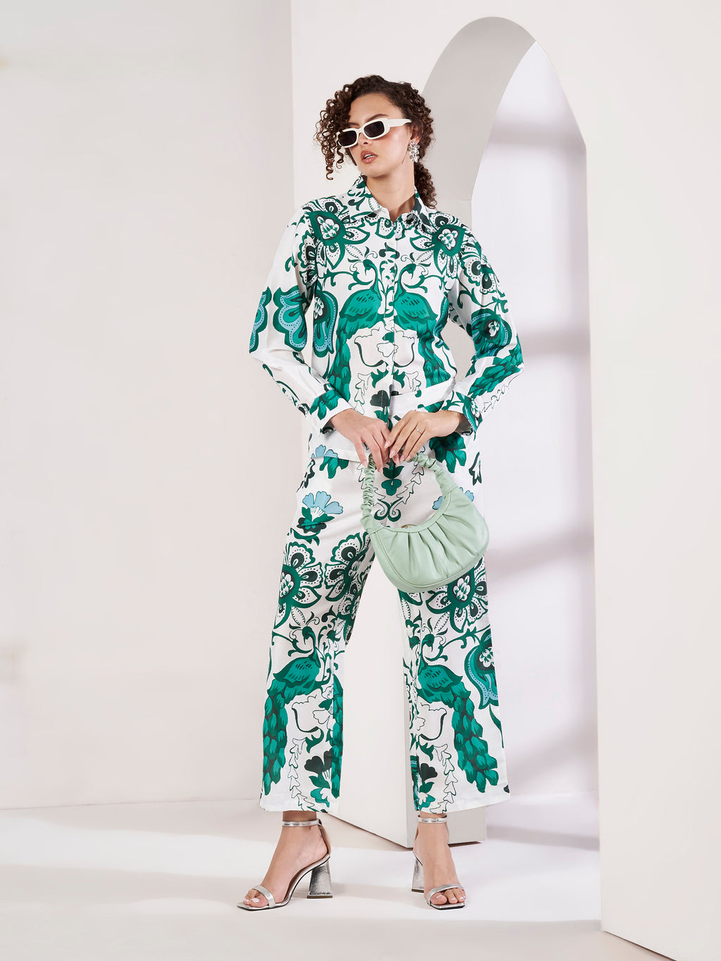 Women's White & Green Ornamental Print Shirt & Straight-Fit Pants Co-Ord Set