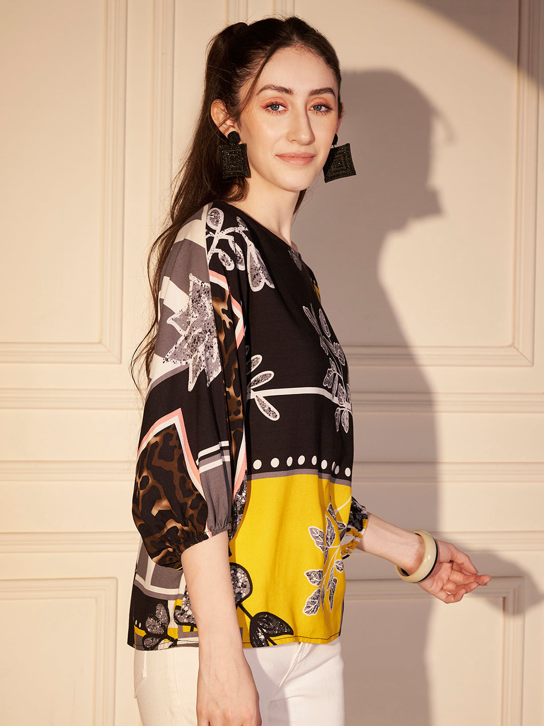 🌼 Monochrome Leaf Printed Viscose Top