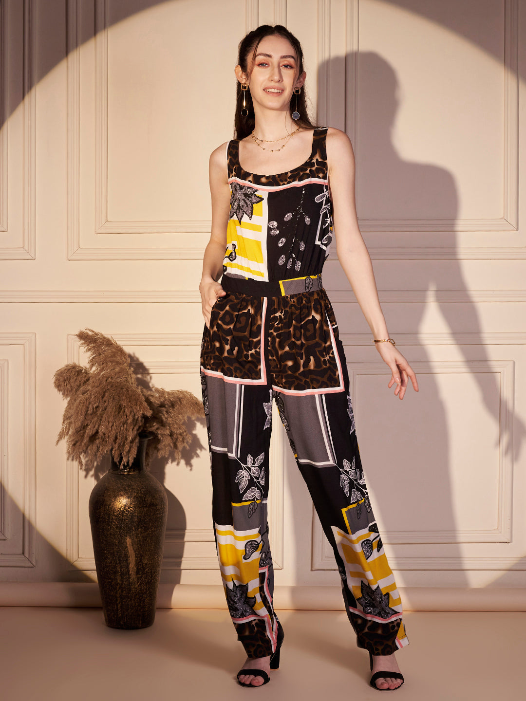 🖤 Bold Essence Viscose Printed Jumpsuit